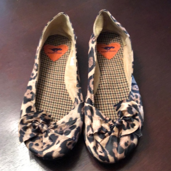 rocket dog leopard flats